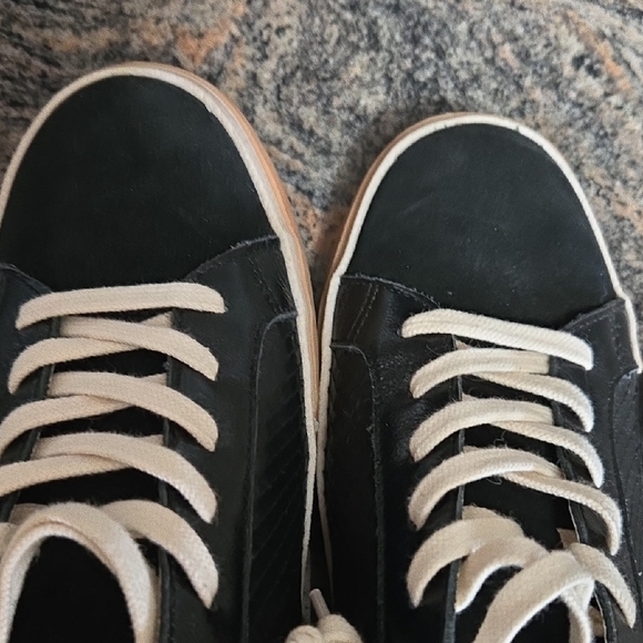 Dolce Vita Black and Tan Women's Sneakers Size 11 Used - Picture 10 of 10